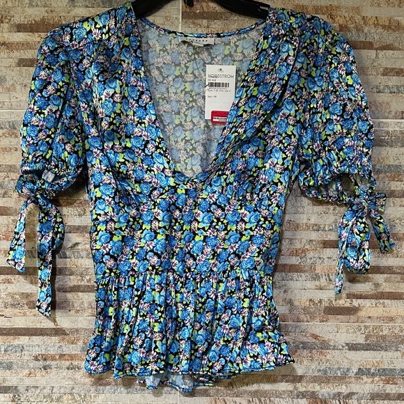 Topshop Tops - Topshop Multicolor Floral Puff Sleeve Blouse